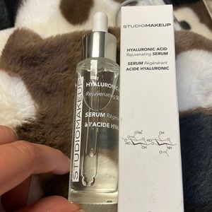 Studio Makeup Hyaluronic Acid Serum.